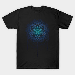 Macrame mandala in water optics T-Shirt